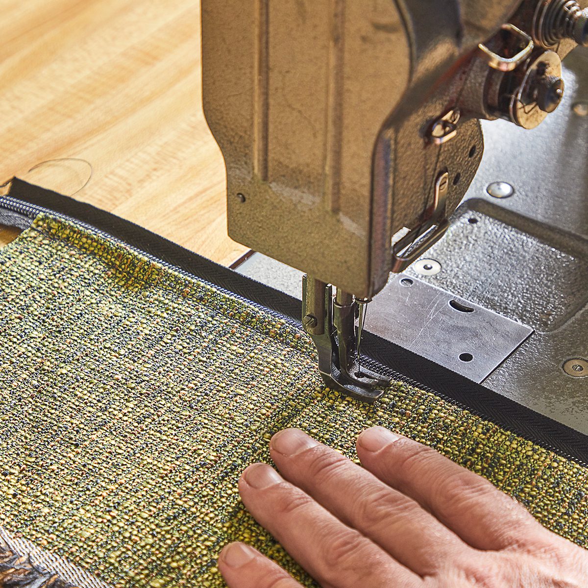 Sewing a Zipper for upholstery