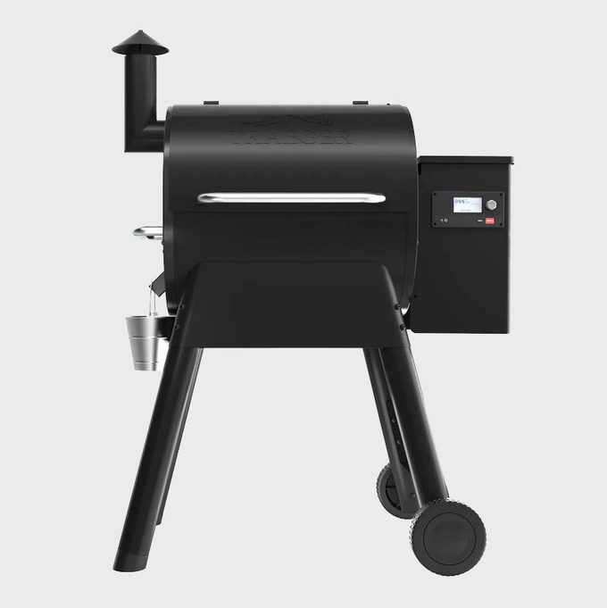 Traeger Pro 575 Wifi Pellet Grill And Smoker In Black