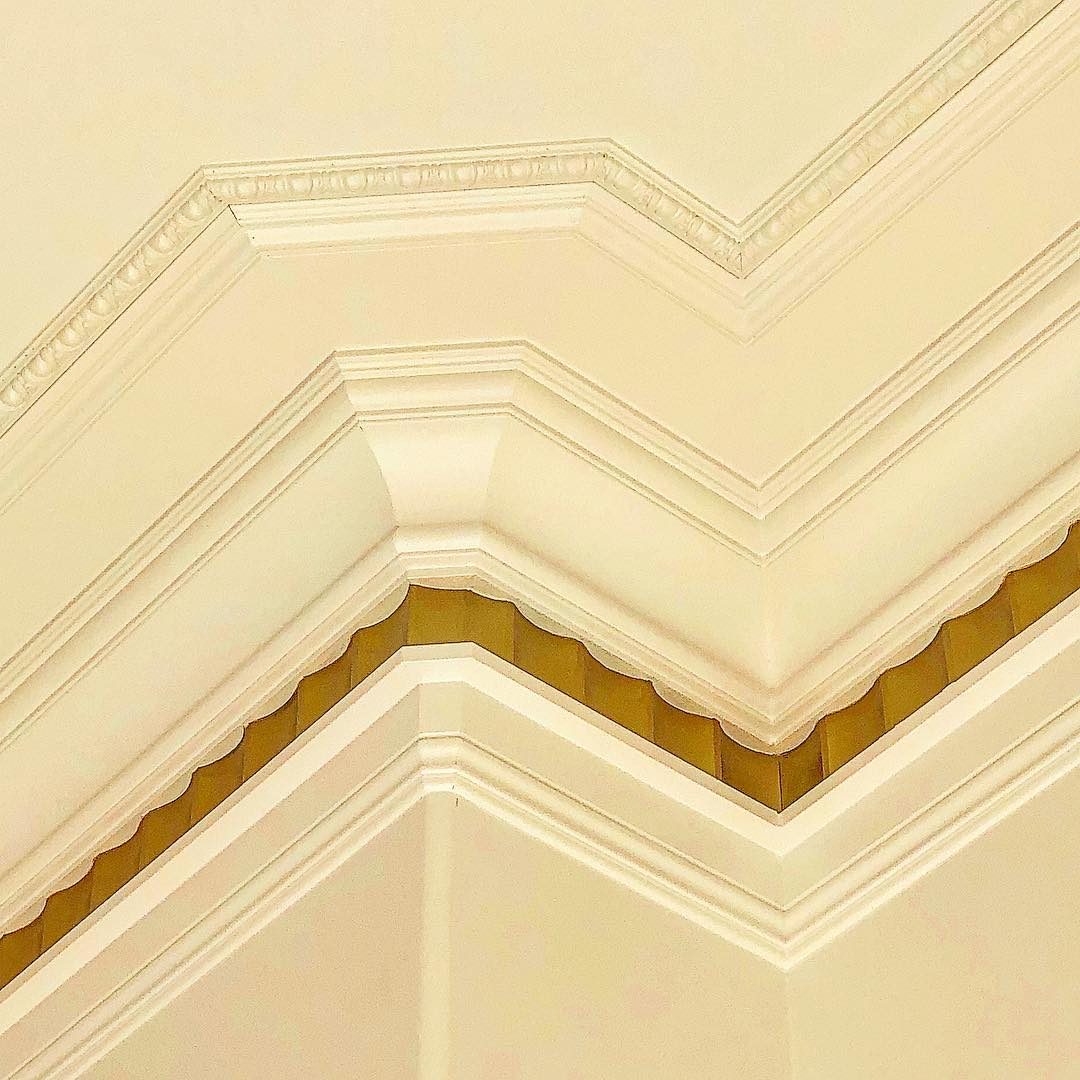 Gold Detail Crown Molding
