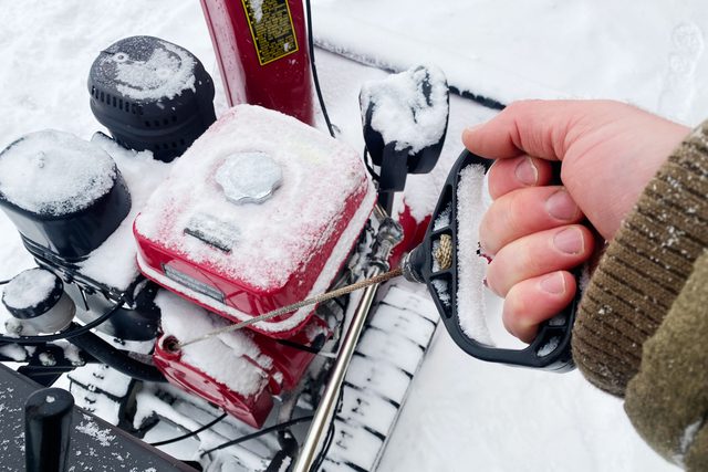 Start Machine on snow blower