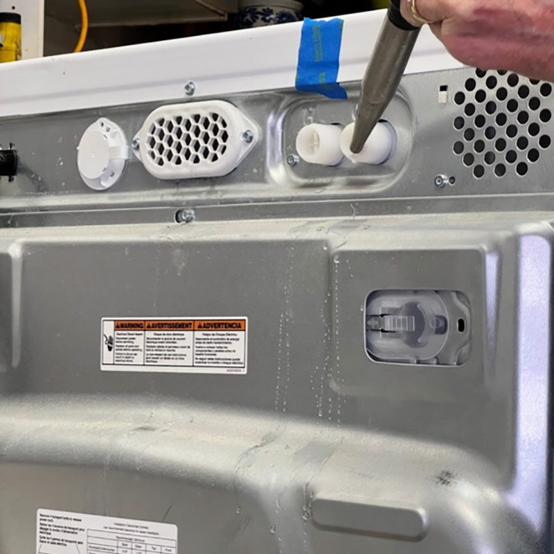 Clean water inlet screens