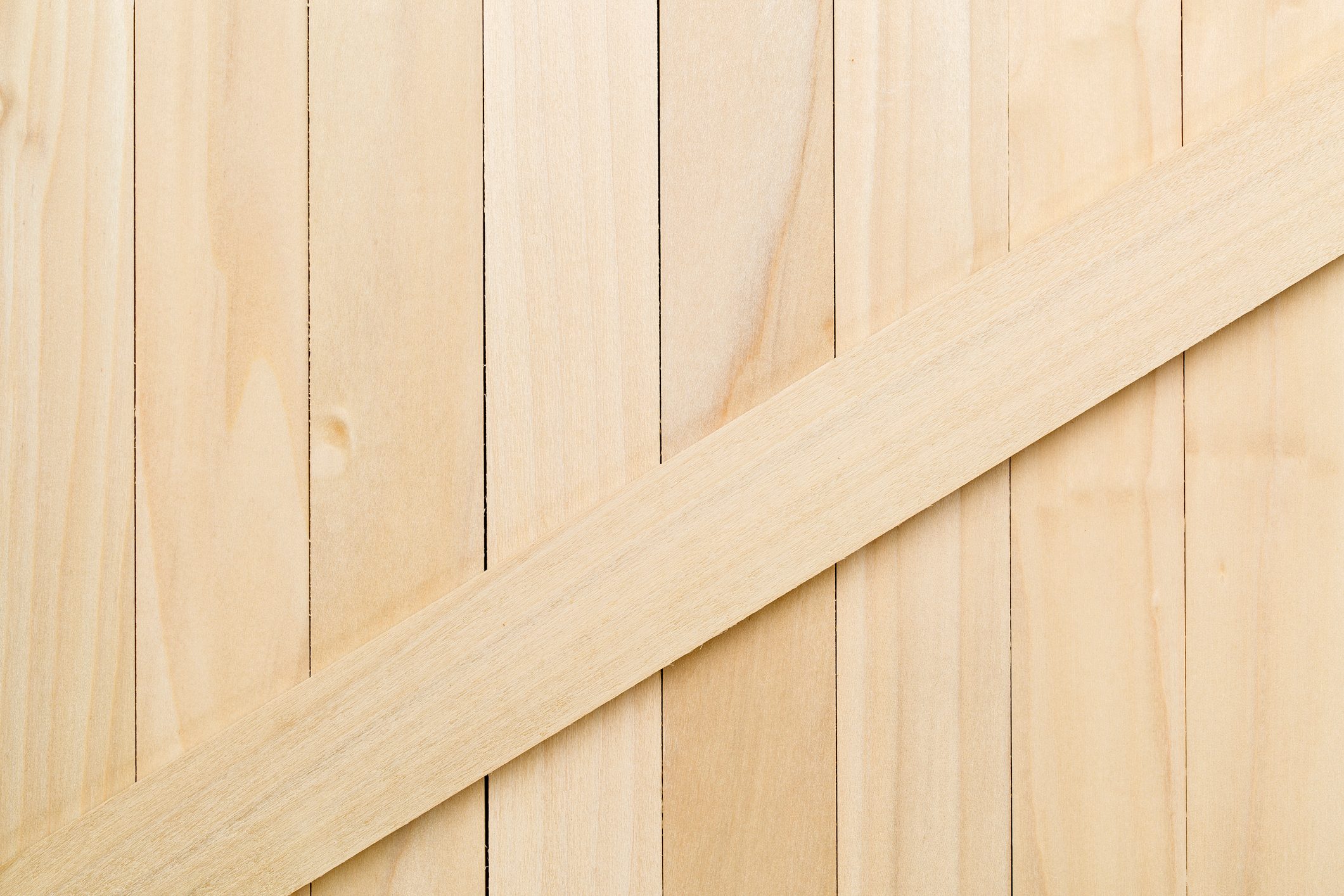 What To Know About Poplar Wood