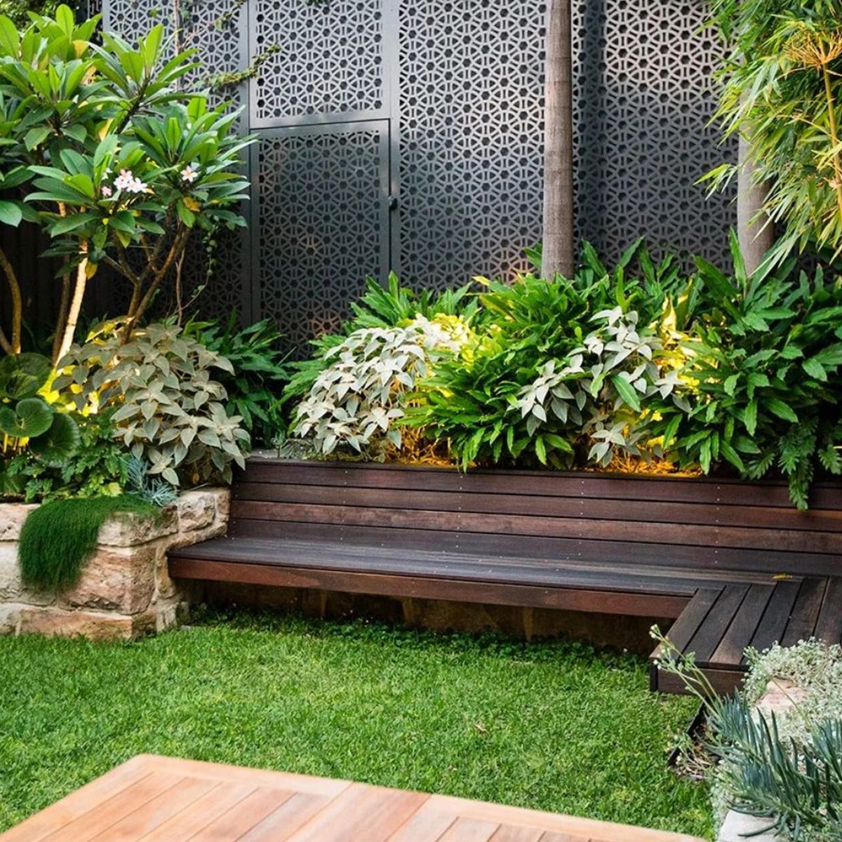 Built In Bench Courtesy Stonelotuslandscapes Instagram Photographer Creative Events Photography