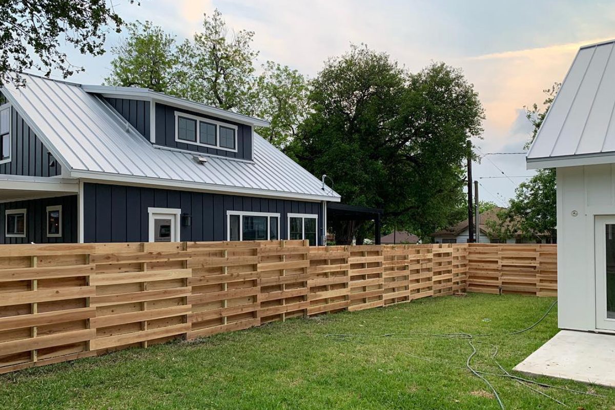 Pallet Fence Courtesy @pearl Homes Via Instagram