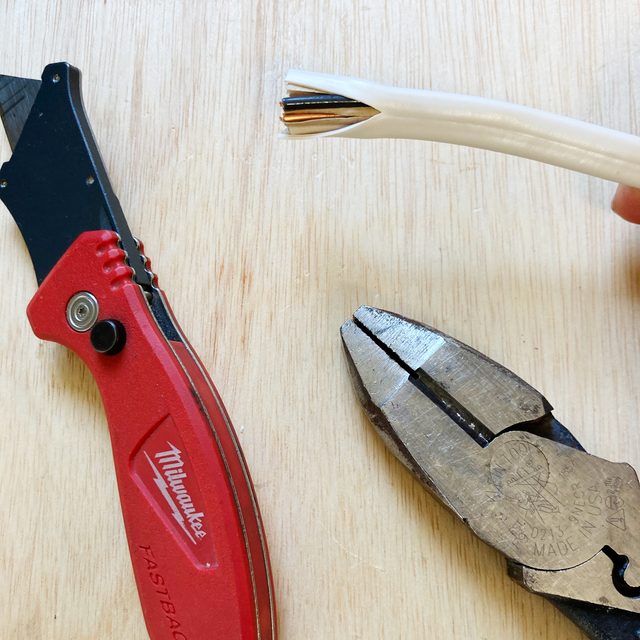 remove cables outter covering