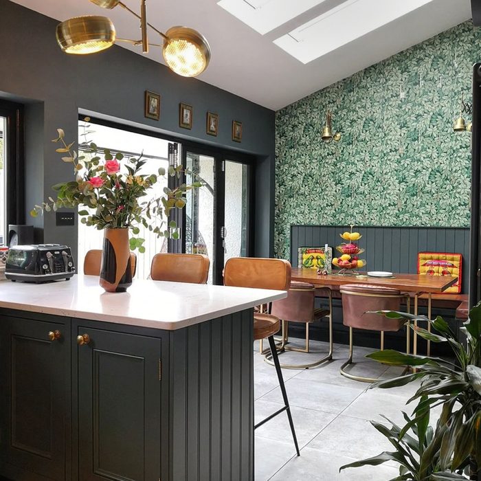 Kitchen Wallpaper Idea Accent Wall Courtesy @tilmahara Houseofpatterns Via Instagram