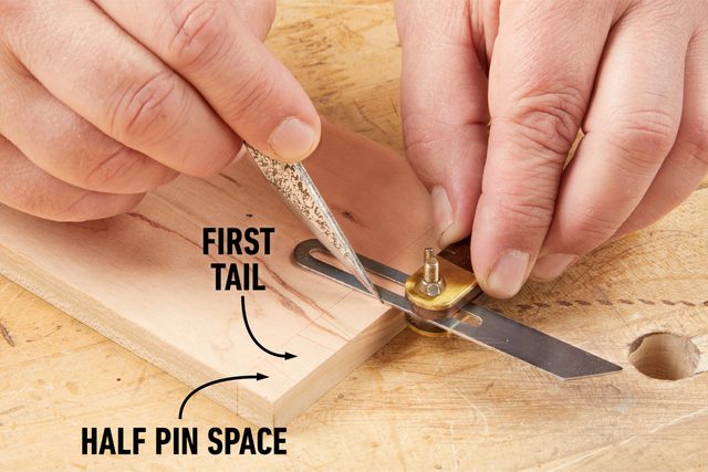 Fh23djf 622 50 004 How To Hand Cut Dovetail Joints