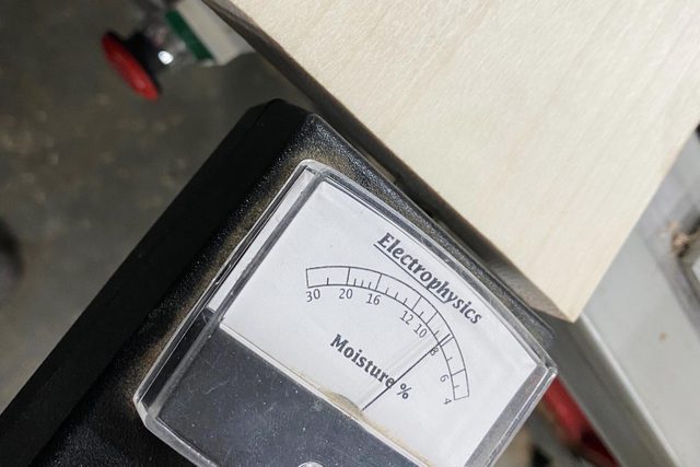 Checking wood Moisture with a meter