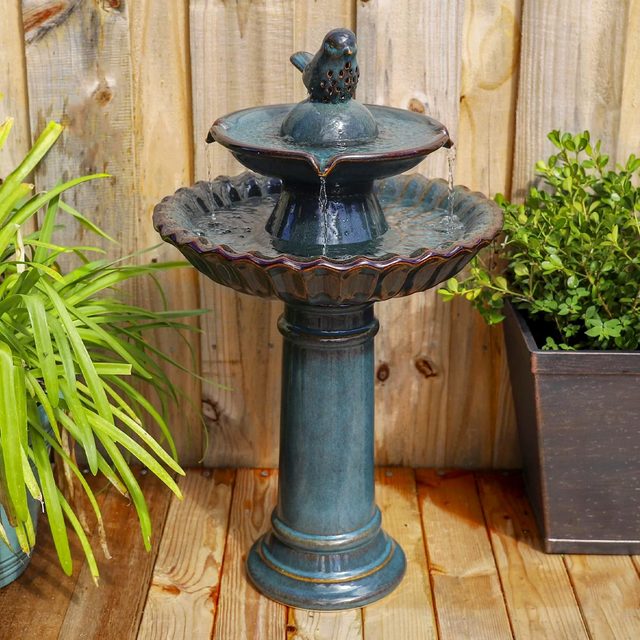 Outdoor Birdbath Fountain