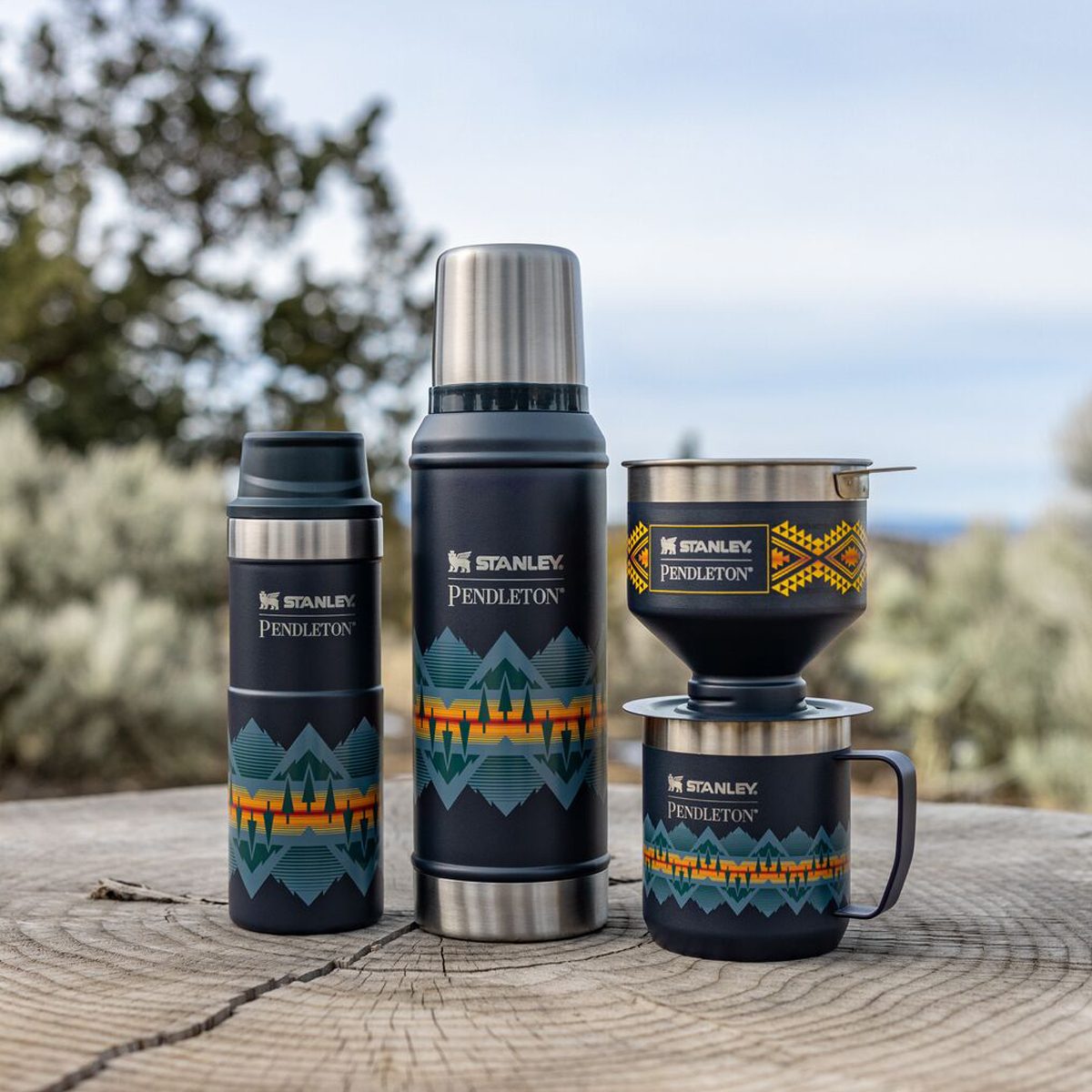 16oz Trigger Action Travel Mug In Wildland Heroes