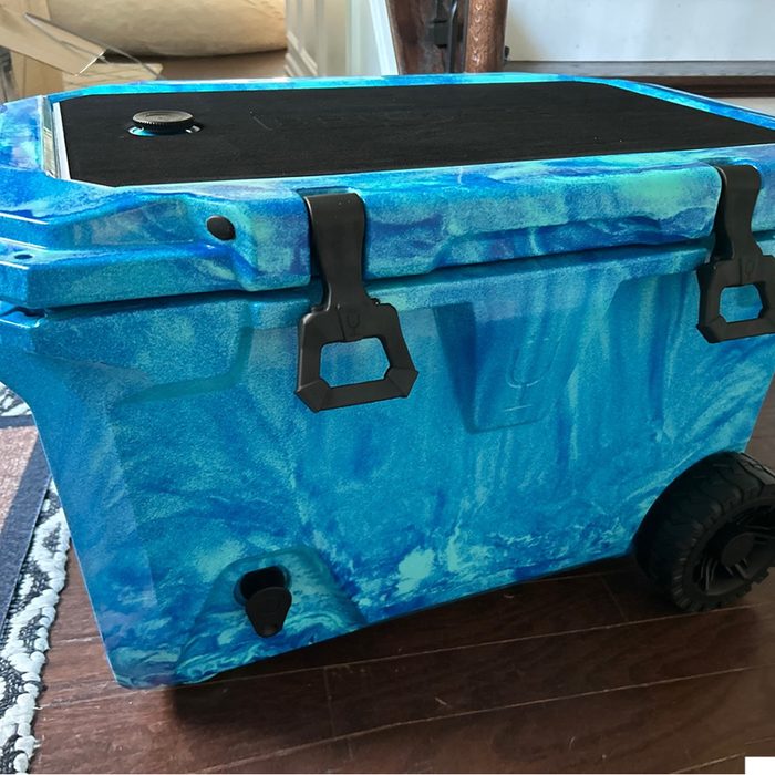 Brütank 55 Quart Rolling Cooler
