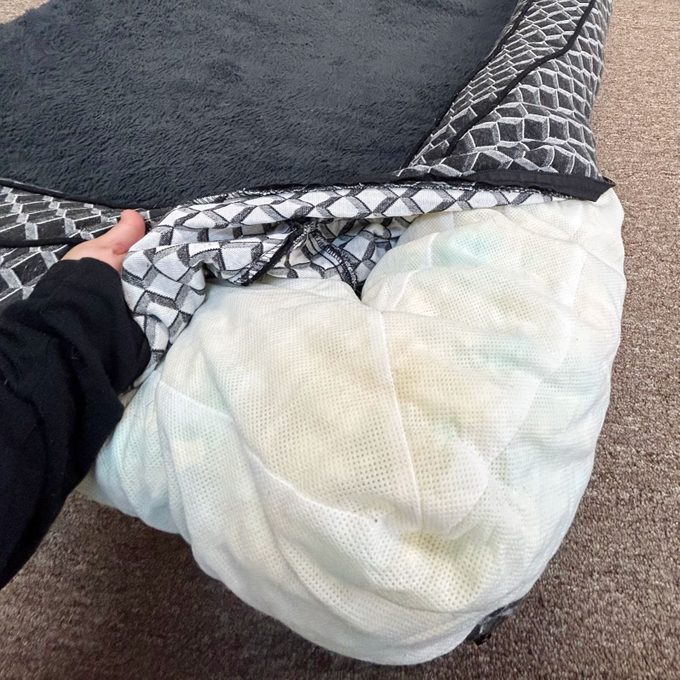 taking apart dog bed