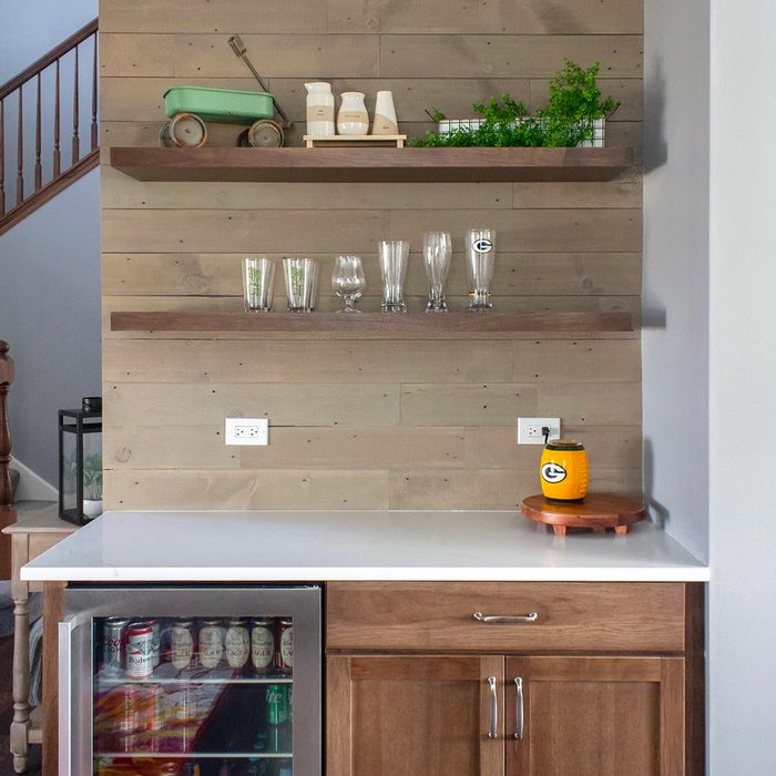 Reclaimed Wood Bar Wall courtesy advancedesignstudio