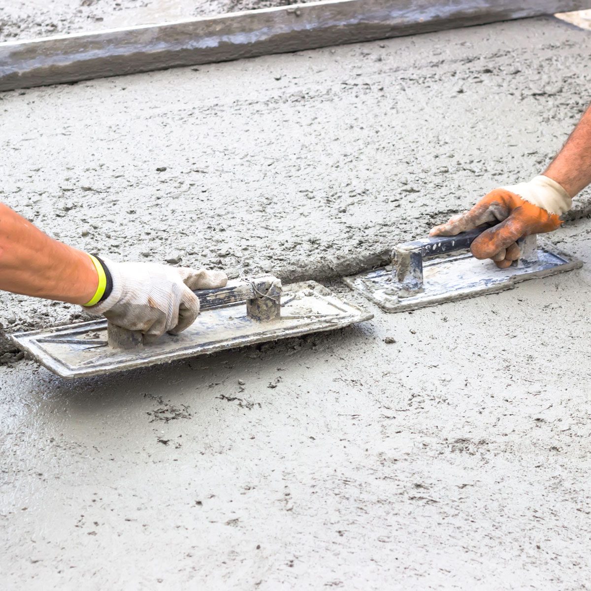 Leveling Concrete With Trowels