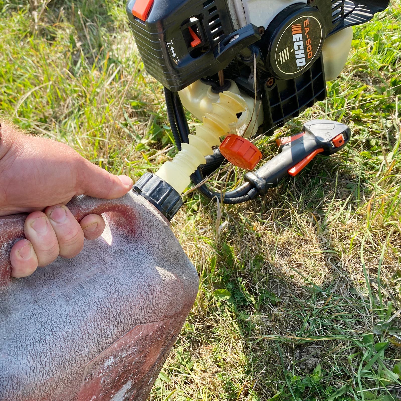 filling auger with gas