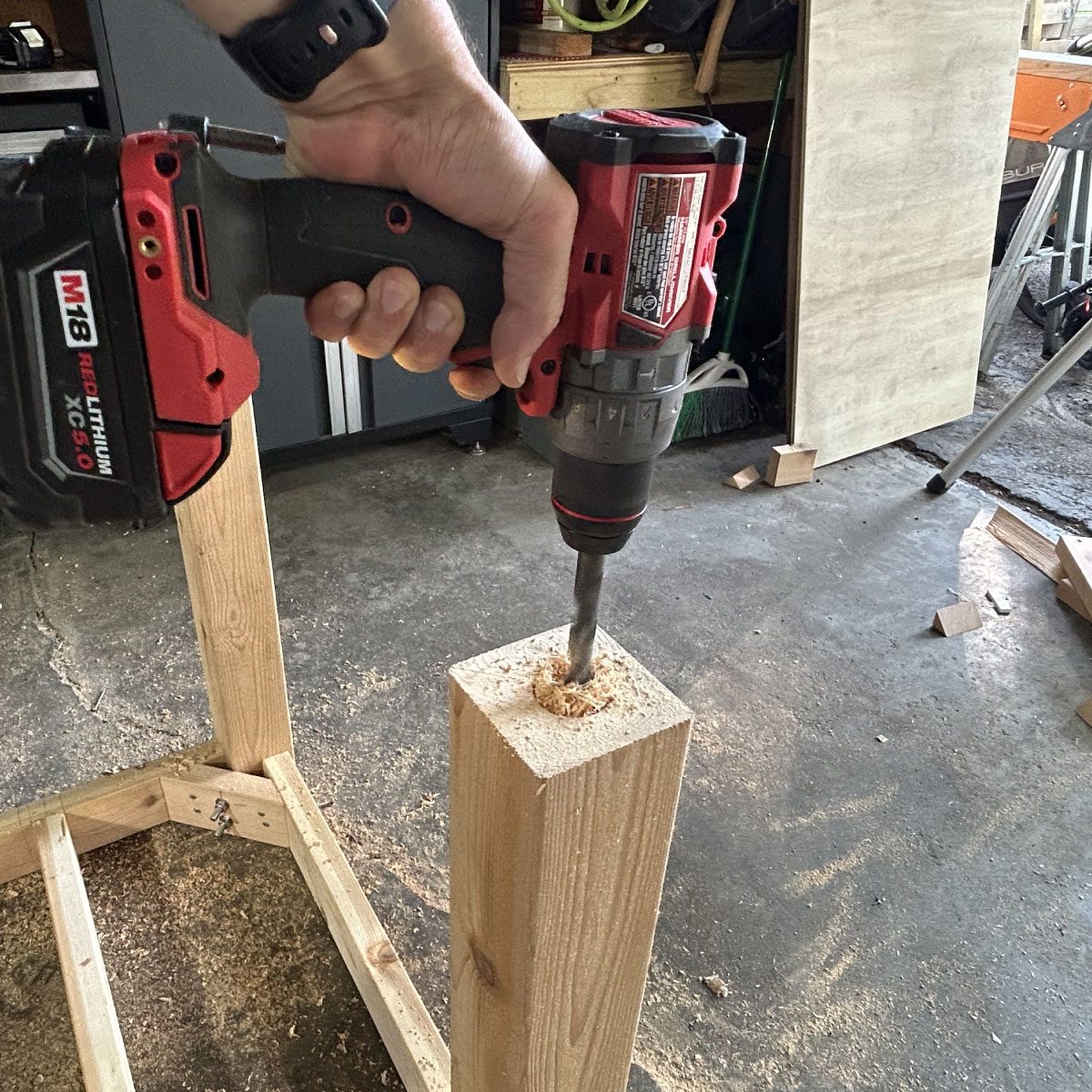 Fhmpp23 Mb 09 07 Patiotable 11 How To Build A Diy Patio Table Drill Deep For Adjustable Feet