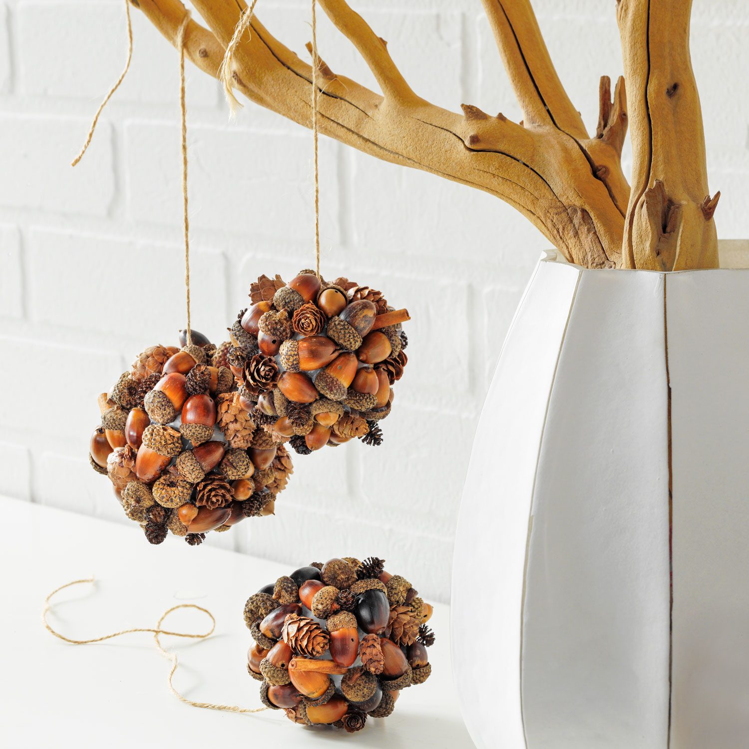 How To Make Acorn Baubles