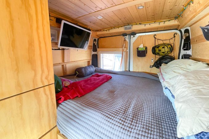 Van Interior 2 Van Conversion What To Know Karuna Eberl For Fhm