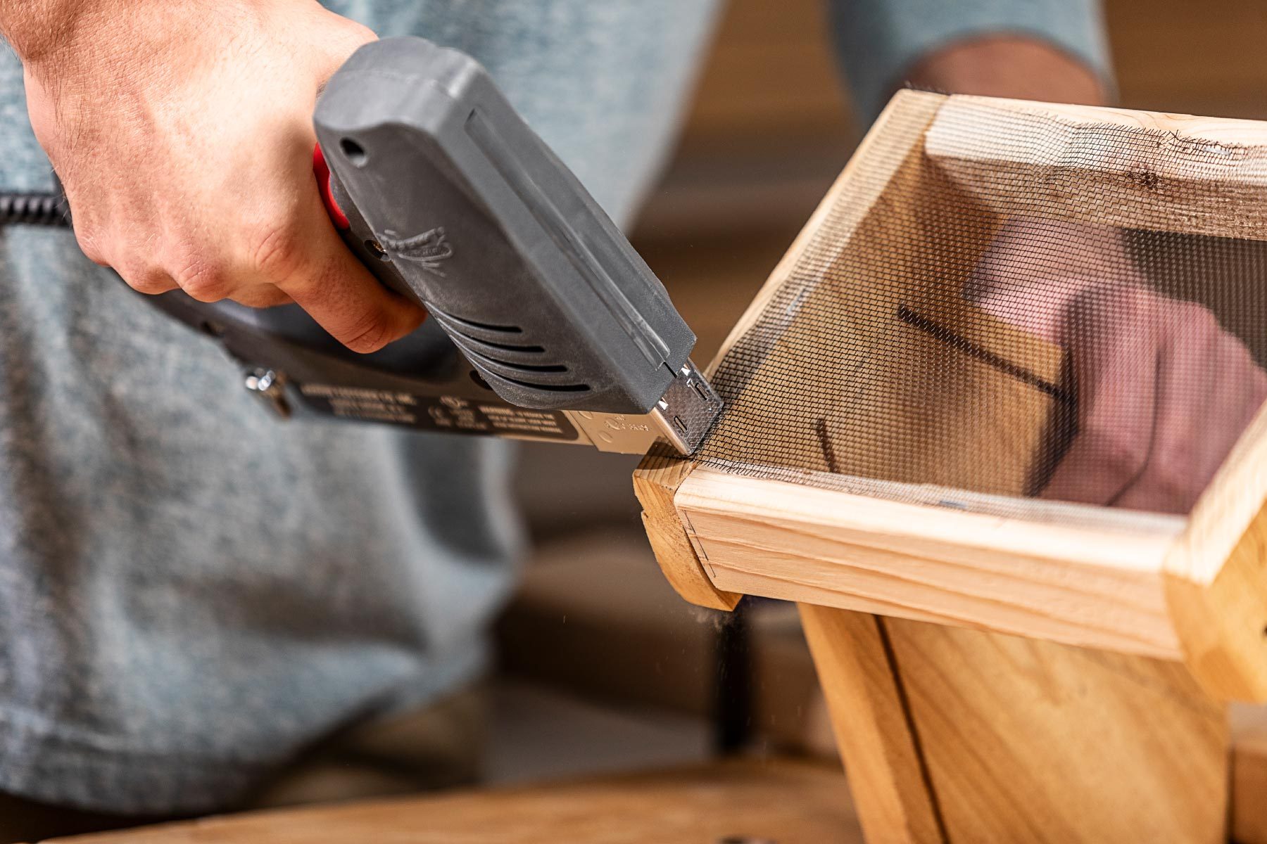 How To Make A Bird Feeder Attach screen