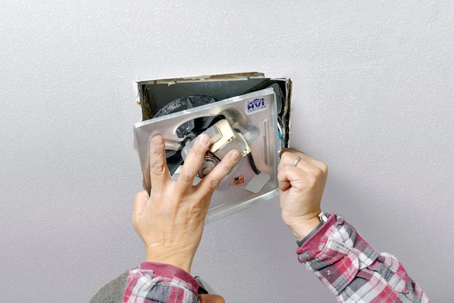 How To Replace A Bathroom Exhaust Fan Fhmvs23 Pk 11 07 Replacebathfan Step7