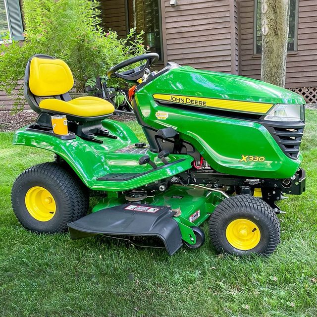 Fhma23 John Deere Lawn Tractor Joe Churchill 01b Ksedit