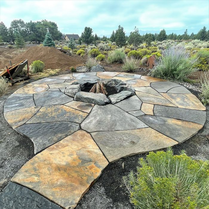 Fire Pit Flagstone Patio