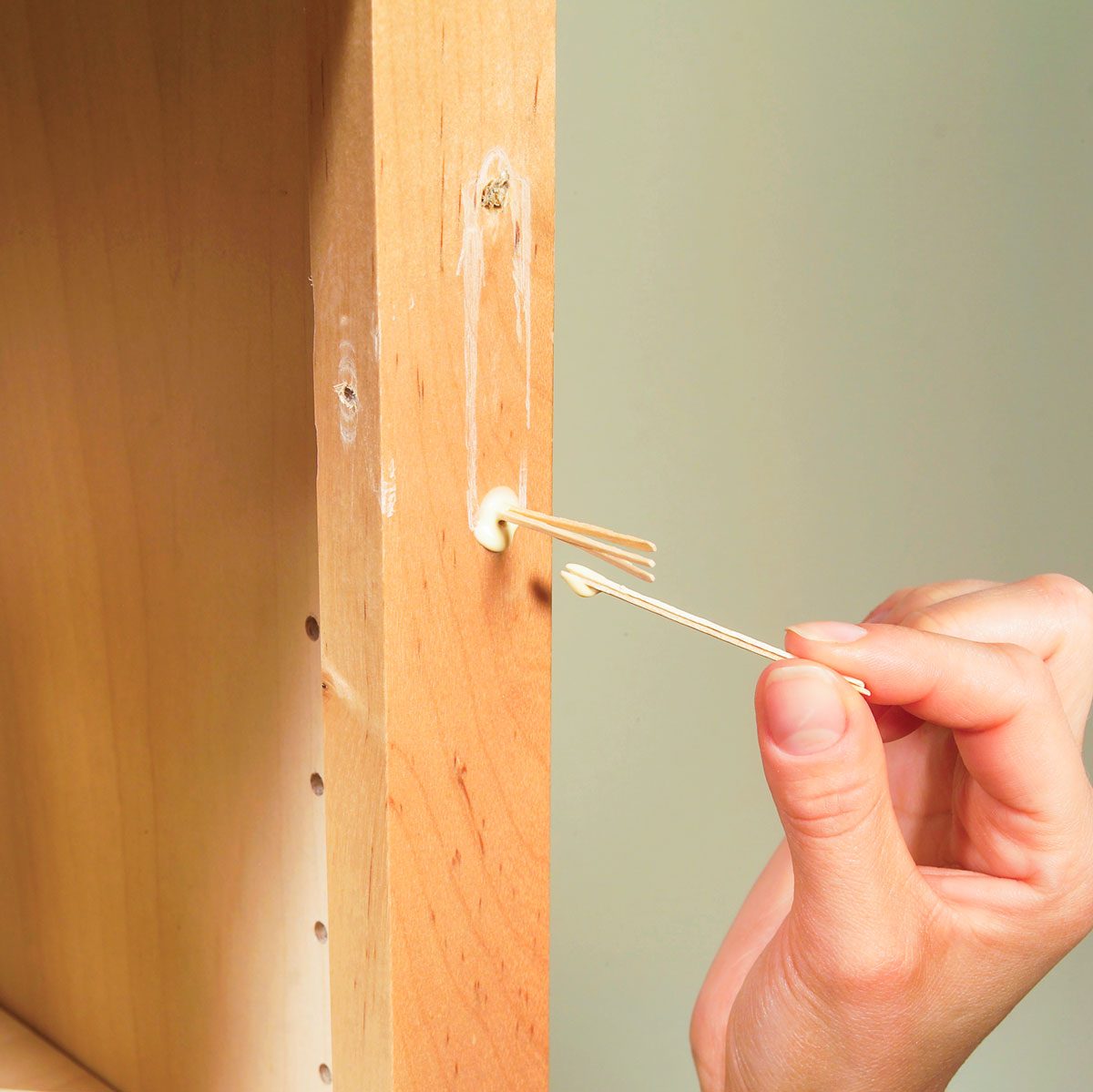 Filling Stripped Screw Holes with Toothpicks