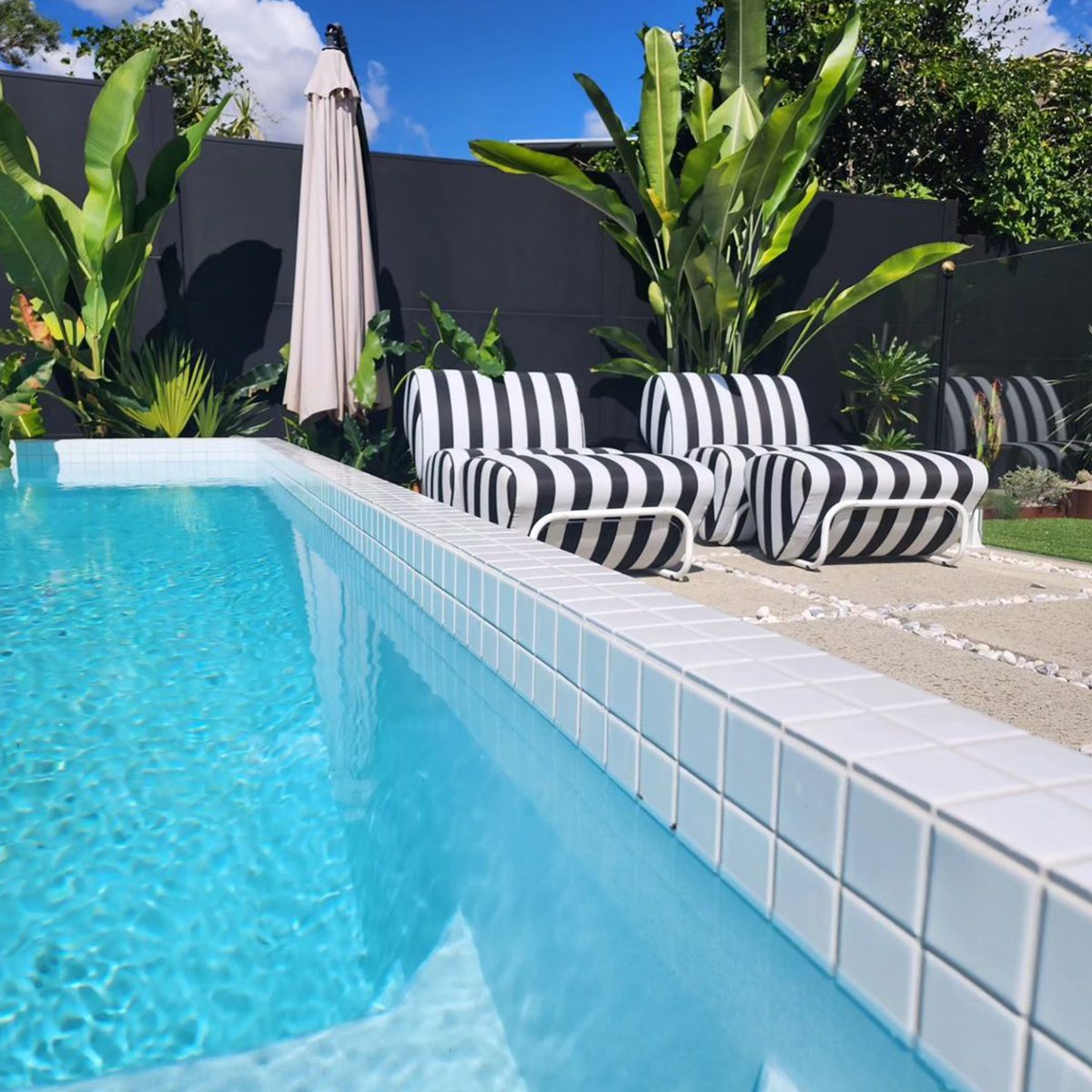 9 Plunge Pool Ideas Semi Inground Plunge Pool Courtesy @jimmyandtams Instagram