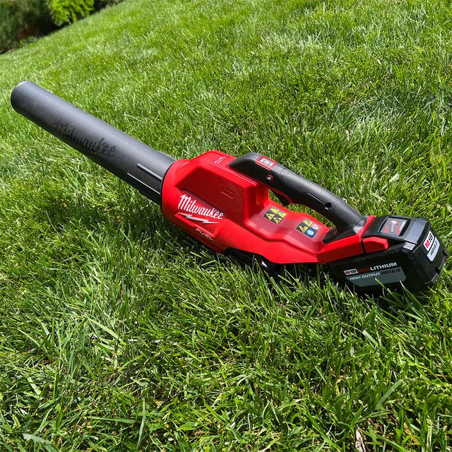 Milwaukee M18 Cordless Leaf Blower
