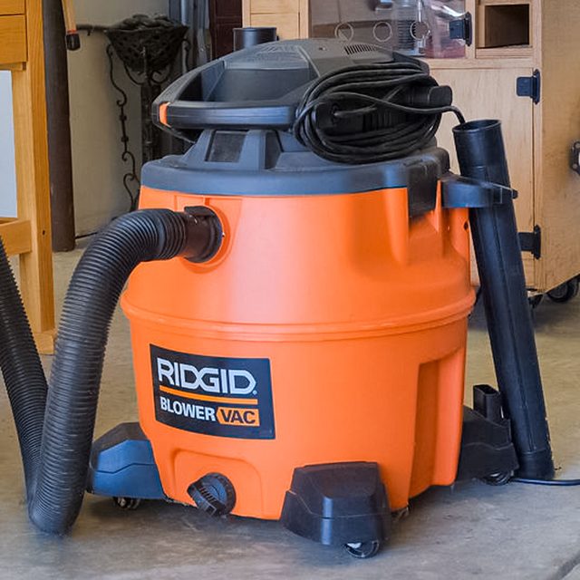 Rigid 16 Gallon Wet Dry Vac With Detachable Blower