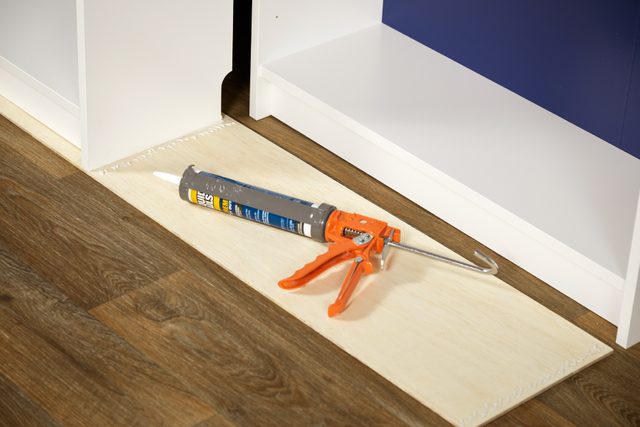 Build Built In Bookshelves- The Billy Bookcase Hack Cut and attach the riser