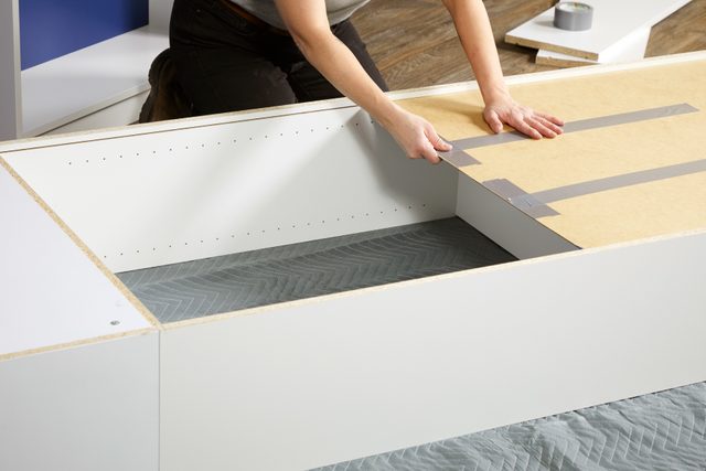 Build Built In Bookshelves- The Billy Bookcase Hack Assemble the bookcases