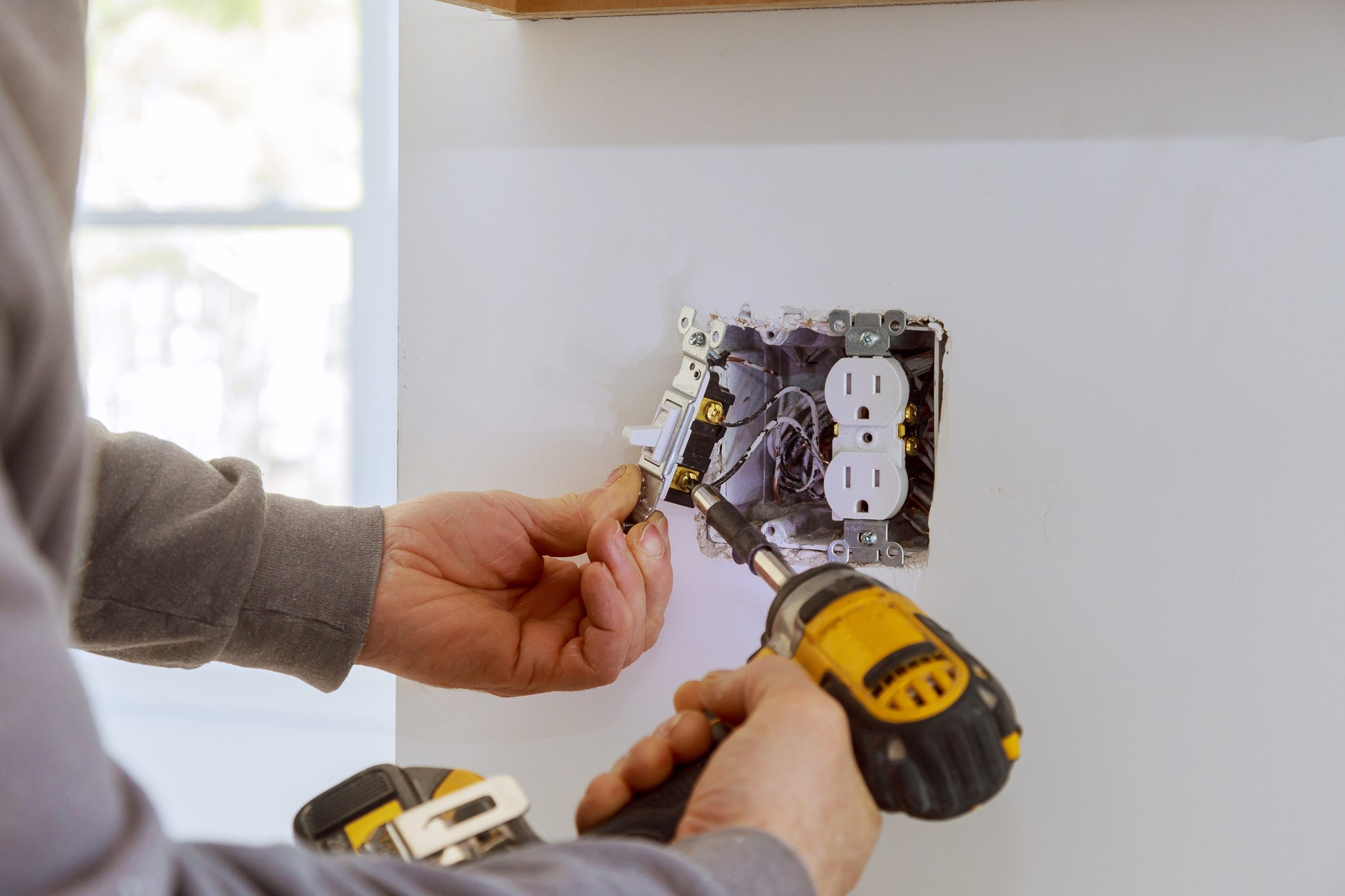 Work on installing electrical outlets