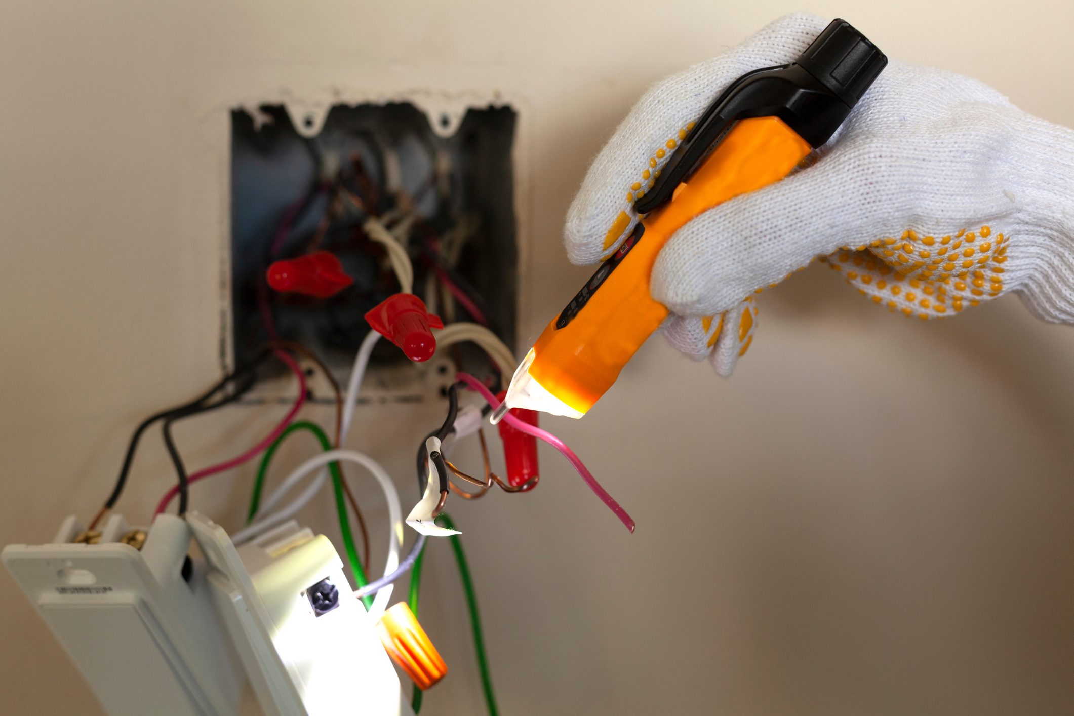 electrical repair at home, testing circuit