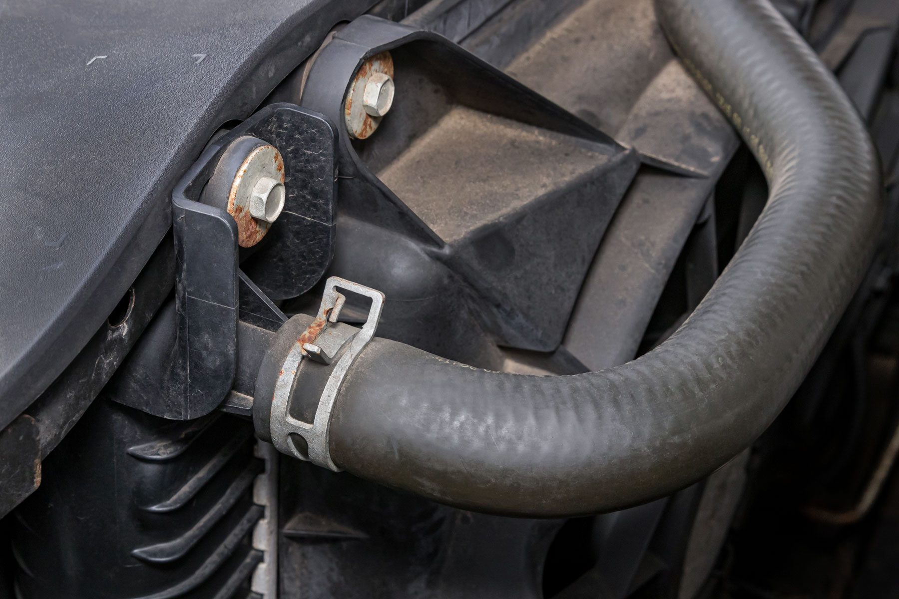 13 Belts And Hoses To Check On Your Car (especially Before Winter) Gettyimages 1253741621 Otedit