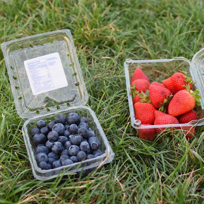 19 Inexpensive Landscaping Fixes That Look Pricey Gettyimages 1450770196