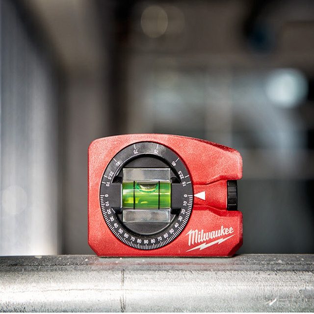 Milwaukee Pocket Level 17