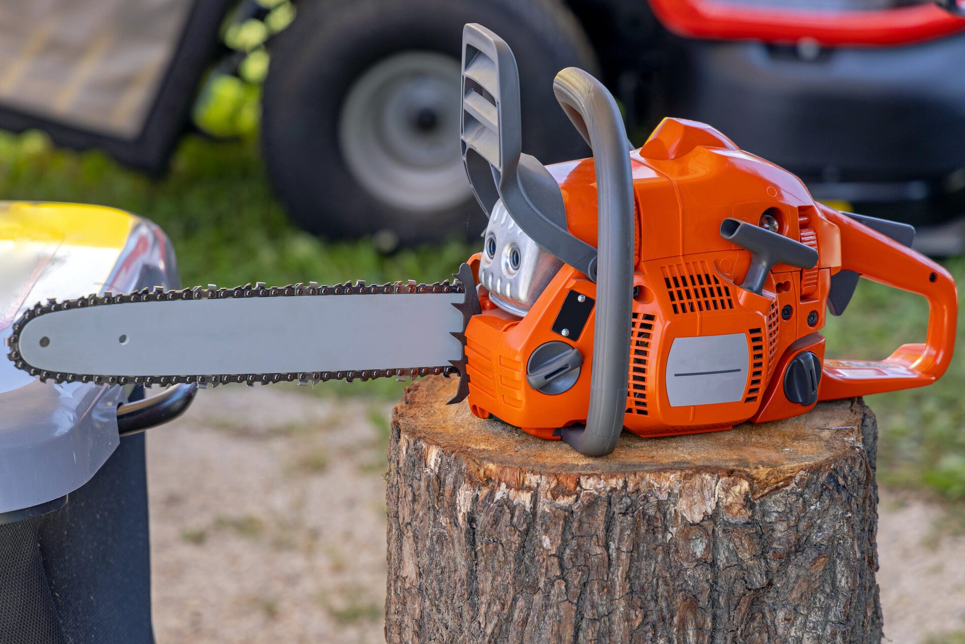 How to Start Every Type of Chainsaw