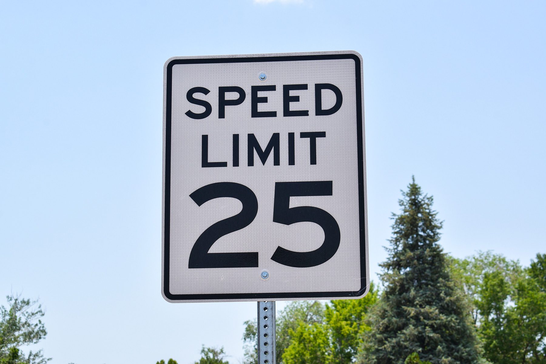 Road Sign Colors And What They Mean Gettyimages 1326979202