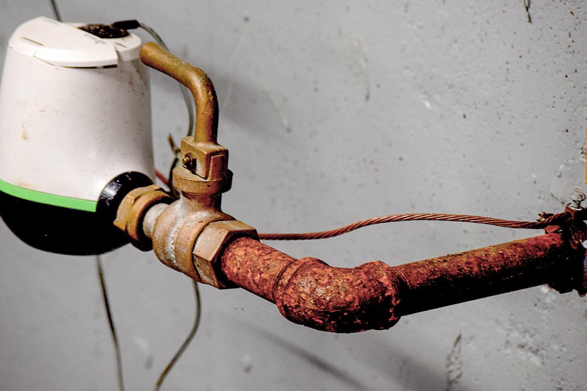 rust in water pipes