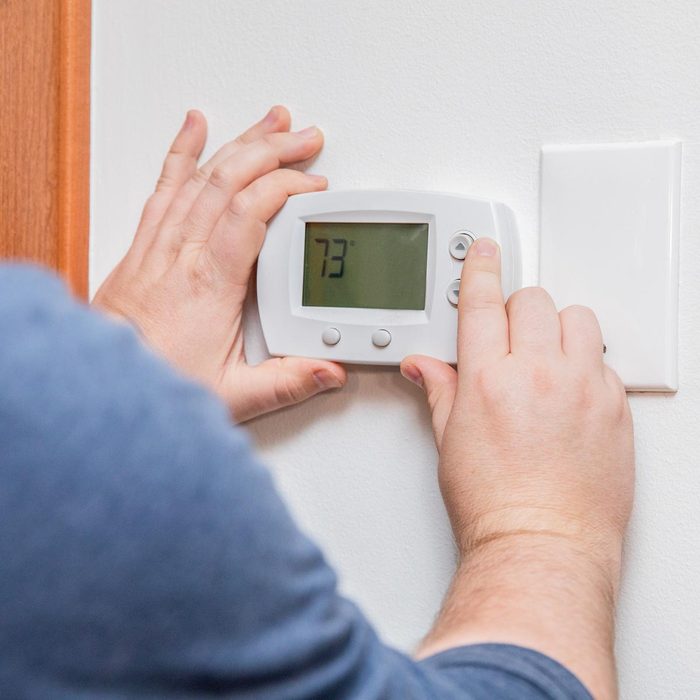 13 Tips To Help Identify And Prevent A Mold Problem In Your House - monitor air quality