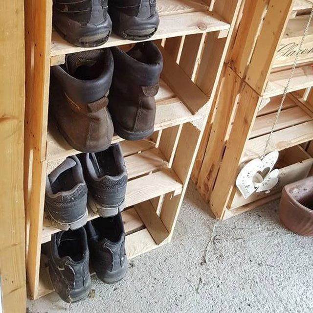 Apple Crate Shoe Rack