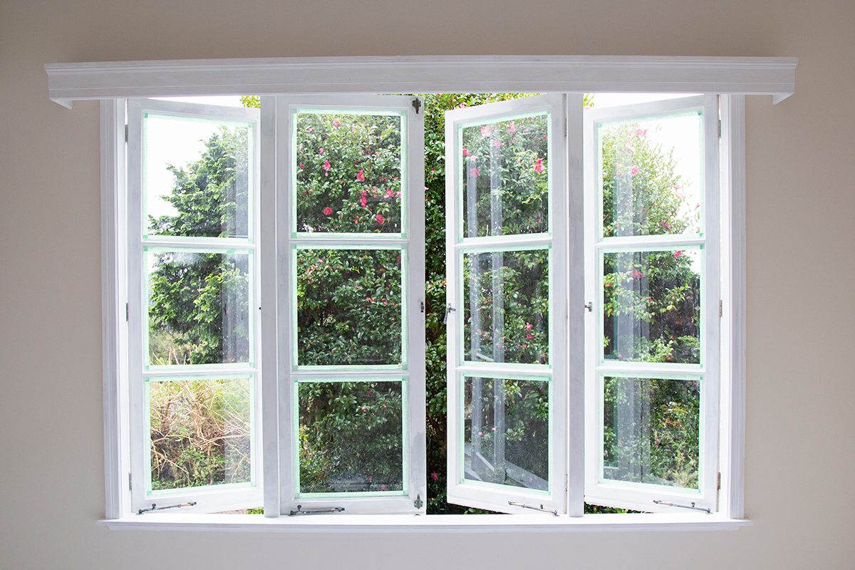 A Guide to Achieving Sparkling Dual Pane Windows